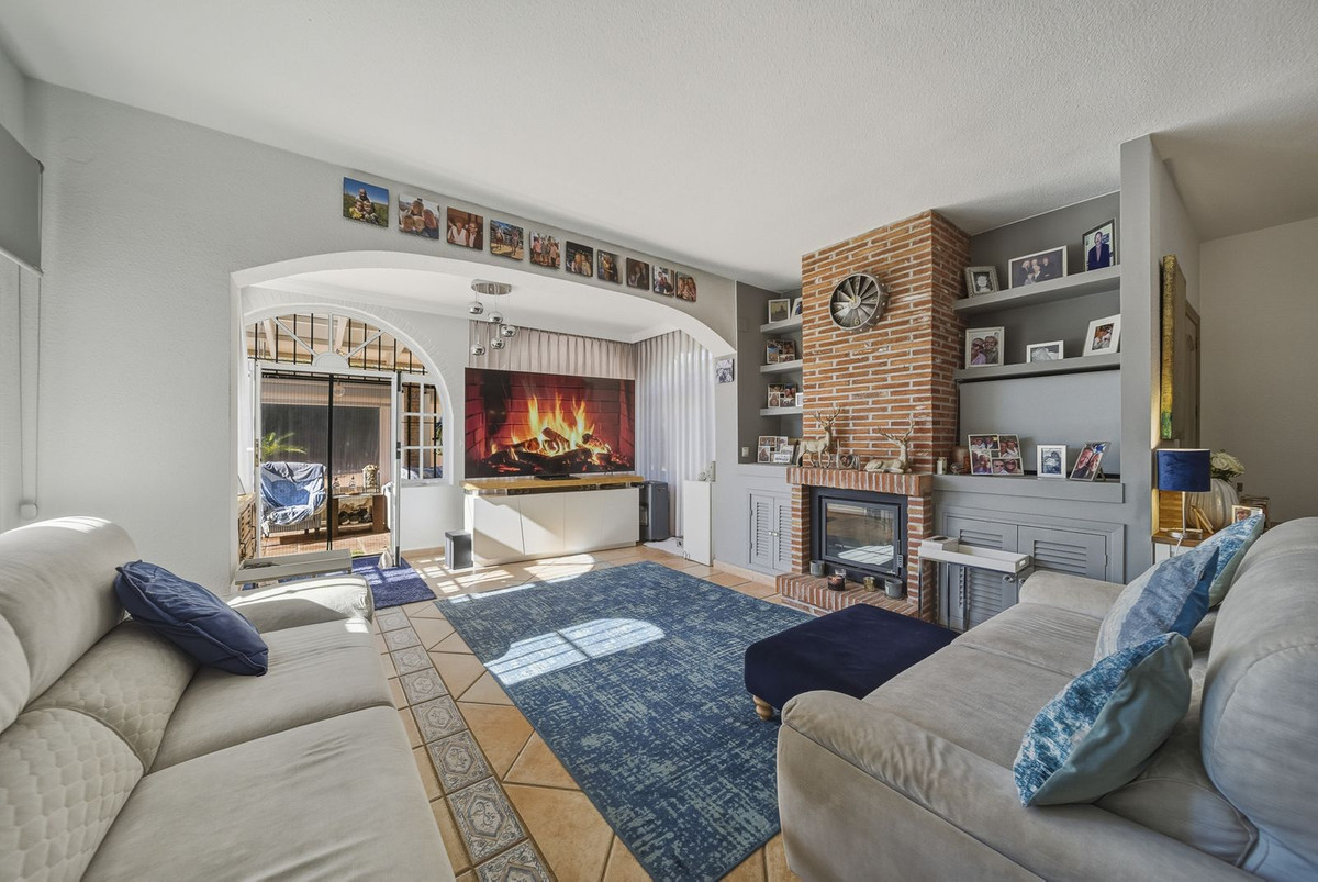 3 Bed Townhouse for sale in Benalmadena Costa Costa Del Sol, Málaga, Spain