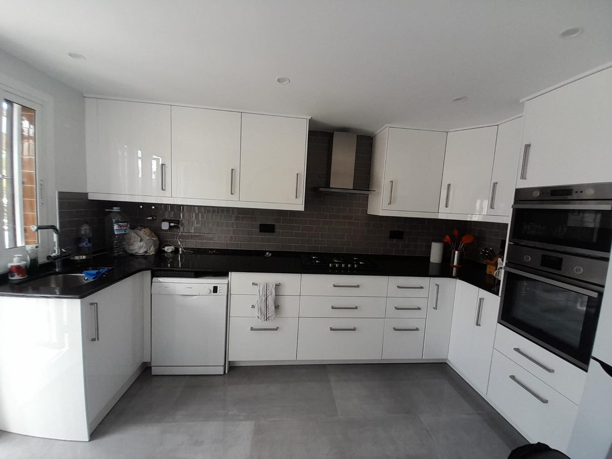 Se vende Villa - Chalet de 4 dormitorios en Costa Calida, Murcia, España
