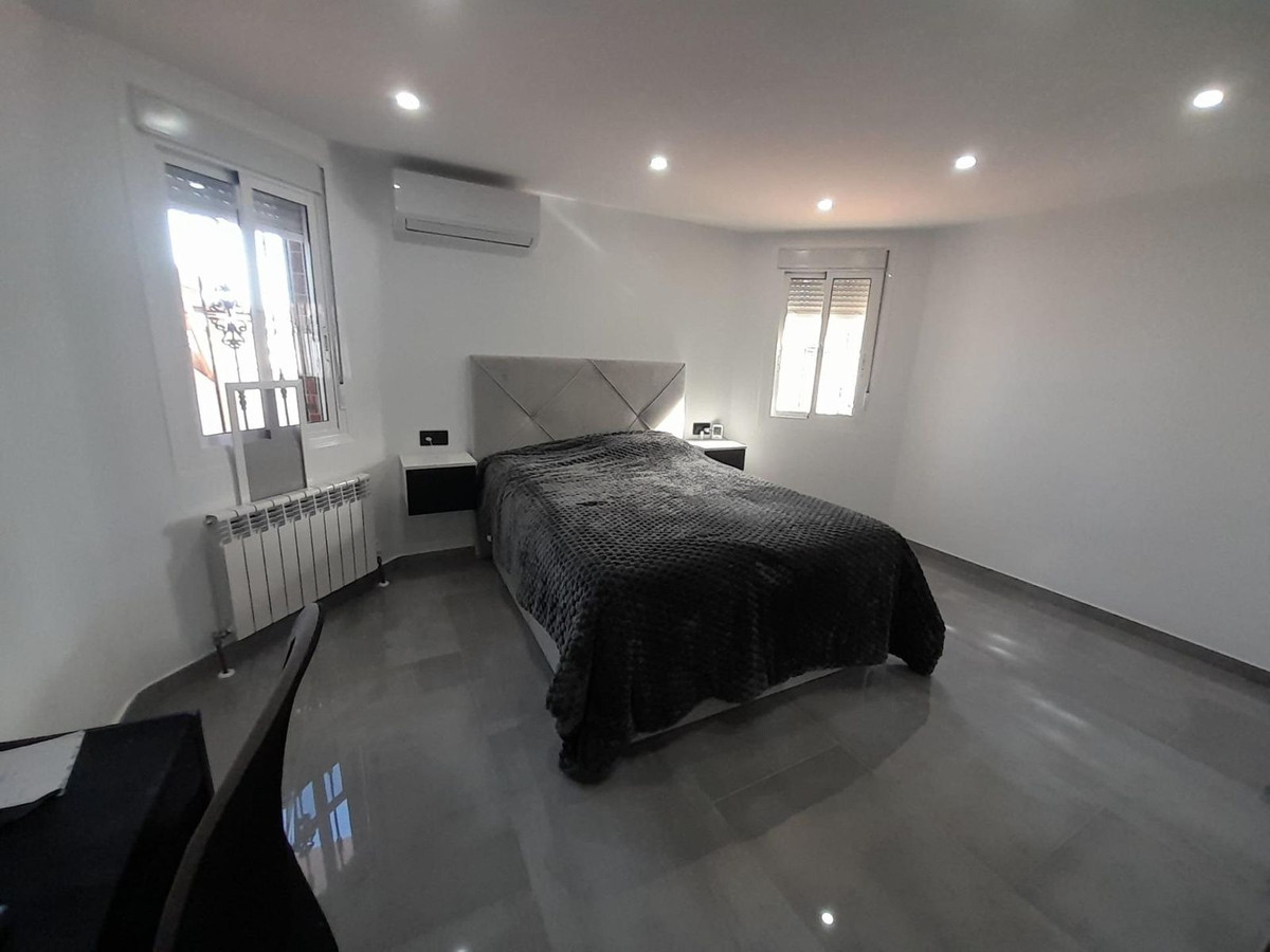 Se vende Villa - Chalet de 4 dormitorios en Costa Calida, Murcia, España