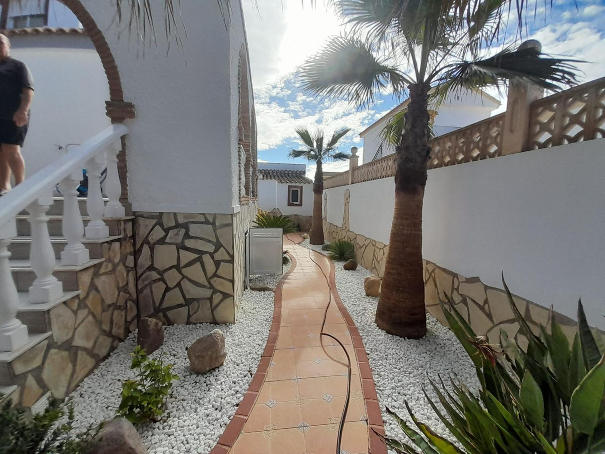 Se vende Villa - Chalet de 4 dormitorios en Costa Calida, Murcia, España