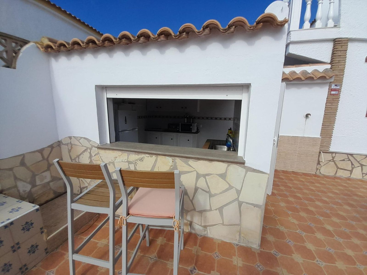 Se vende Villa - Chalet de 4 dormitorios en Costa Calida, Murcia, España