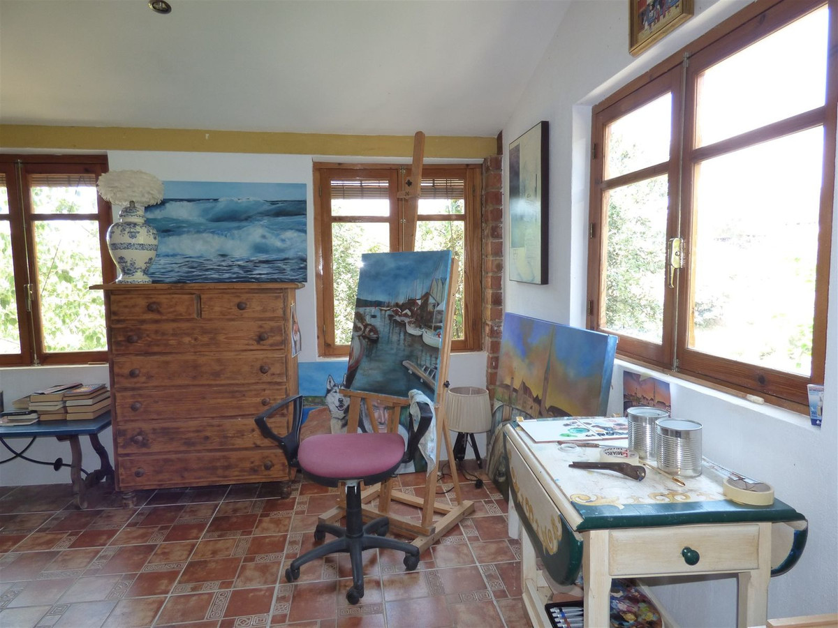 Se vende Finca - Cortijo de 6 dormitorios en Costa Del Sol, Málaga, España