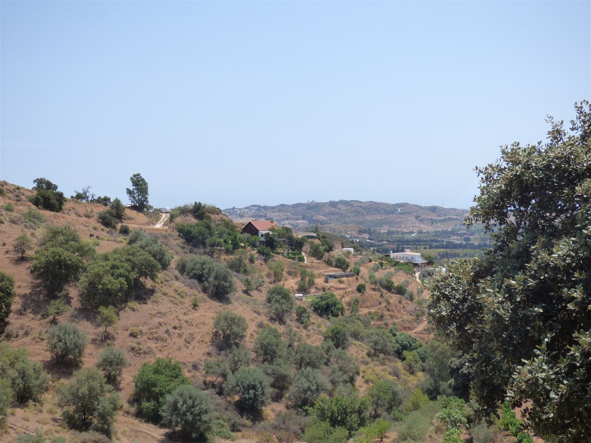 Se vende Finca - Cortijo de 6 dormitorios en Costa Del Sol, Málaga, España