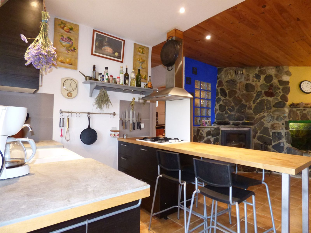 Se vende Finca - Cortijo de 6 dormitorios en Costa Del Sol, Málaga, España