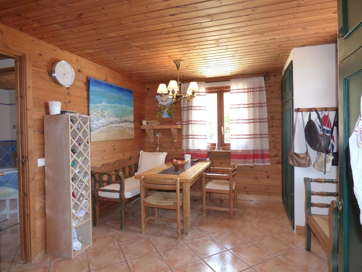 Se vende Finca - Cortijo de 6 dormitorios en Costa Del Sol, Málaga, España