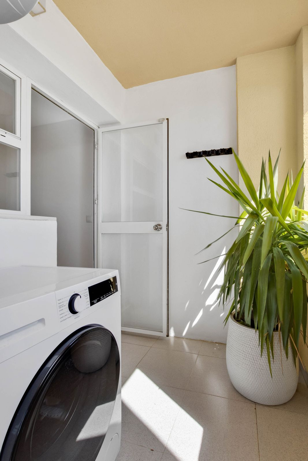 3 Bed Apartment for sale in El Pinillo Costa Del Sol, Málaga, Spain