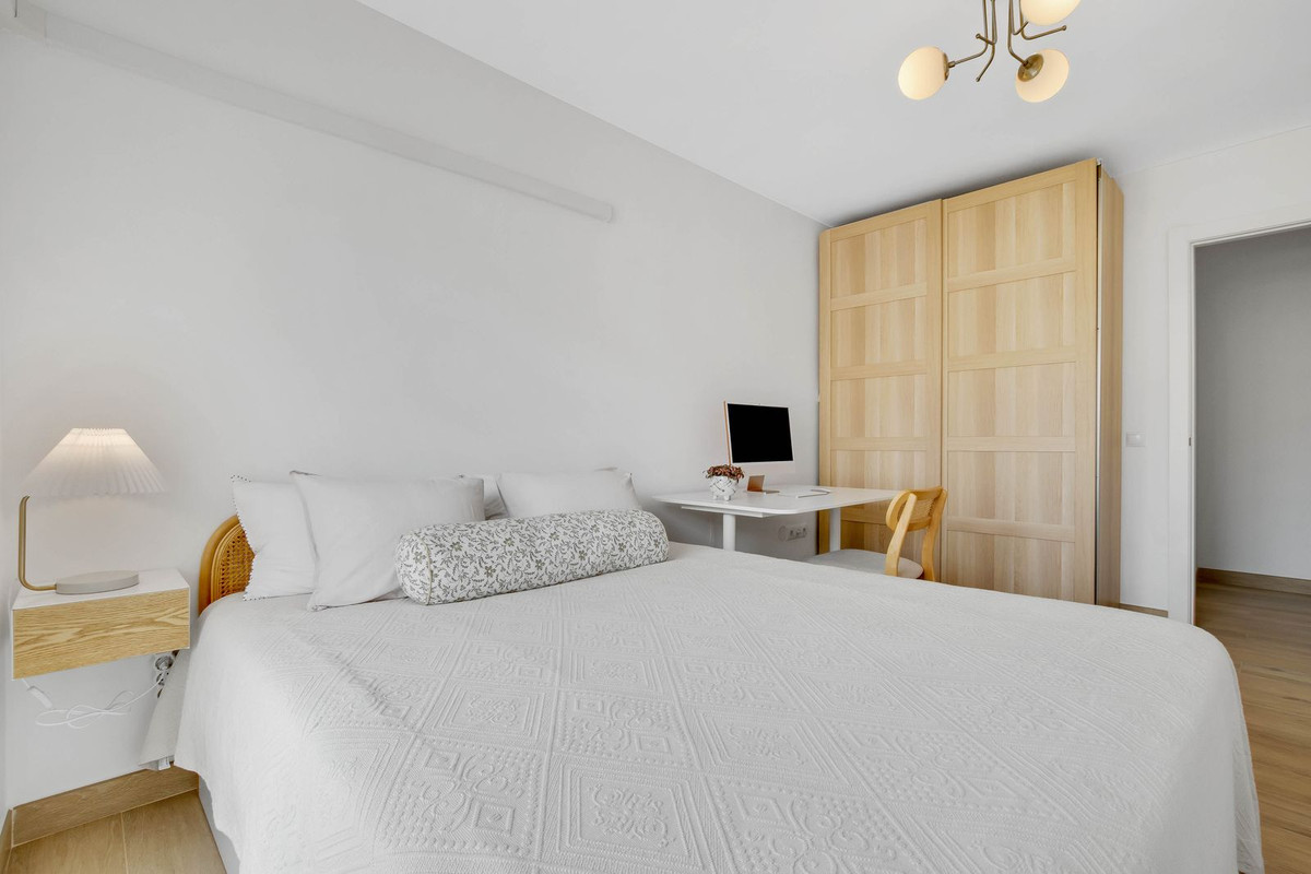 3 Bed Apartment for sale in El Pinillo Costa Del Sol, Málaga, Spain
