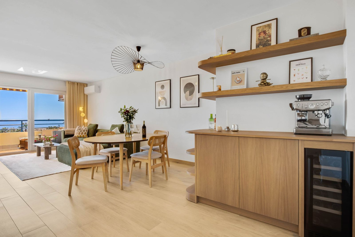 3 Bed Apartment for sale in El Pinillo Costa Del Sol, Málaga, Spain