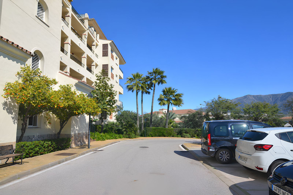 2 Bed Apartment for sale in Mijas Costa Del Sol, Málaga, Spain