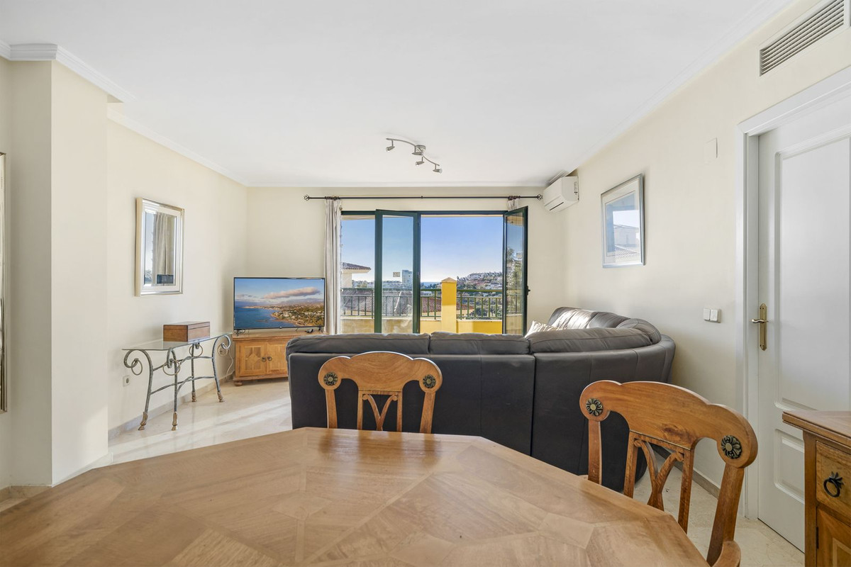 Se vende Apartamento Planta Media de 2 dormitorios en Costa Del Sol, Málaga, España