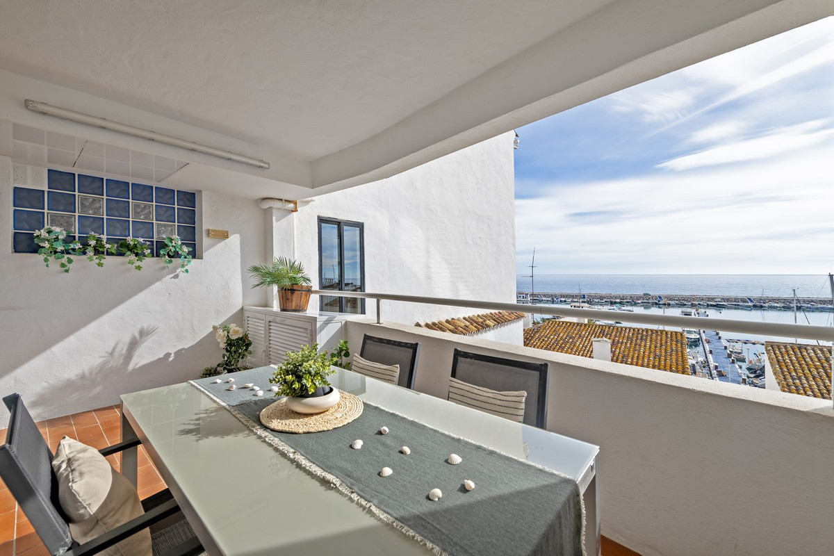 2 Bed Apartment for sale in Puerto Banús Costa Del Sol, Málaga, Spain