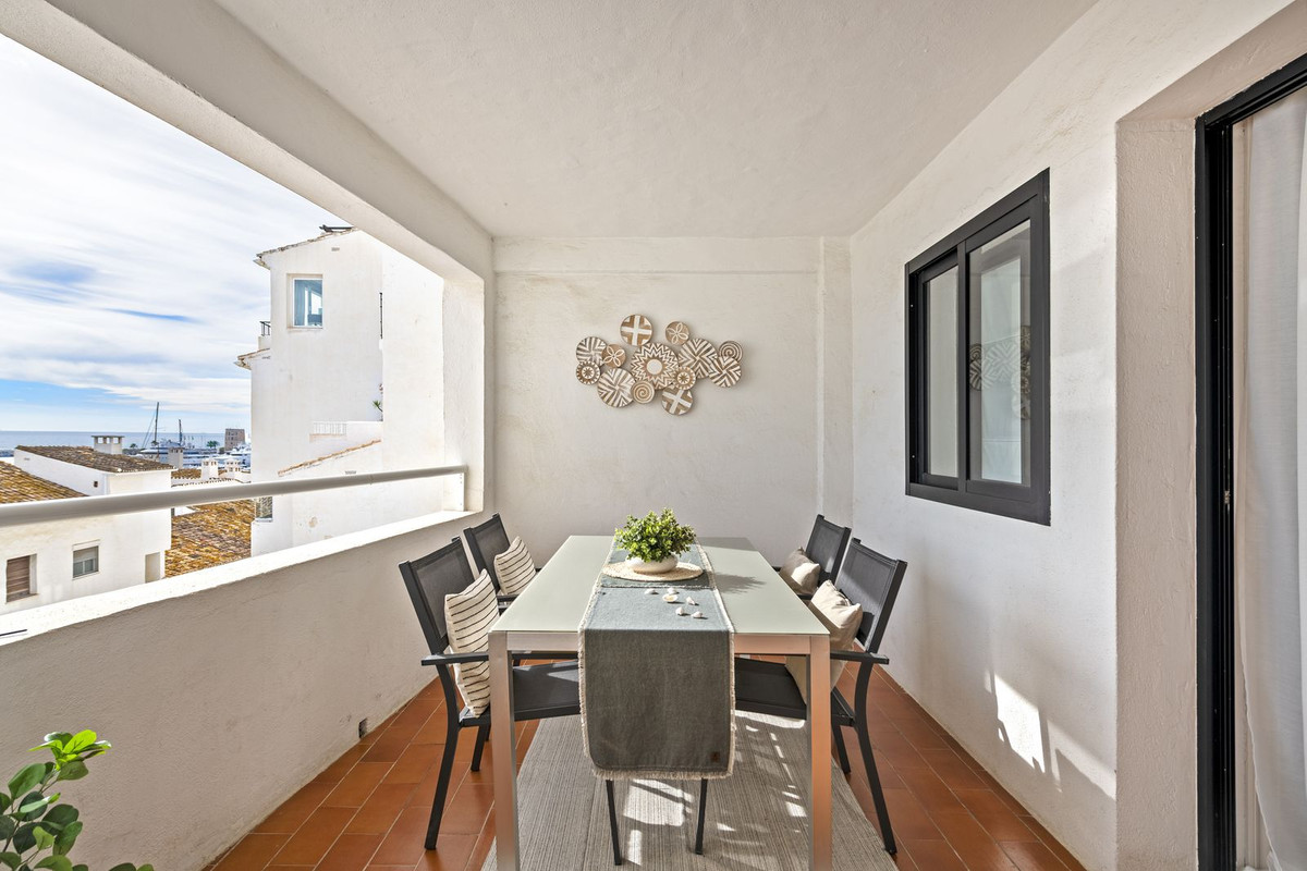 2 Bed Apartment for sale in Puerto Banús Costa Del Sol, Málaga, Spain