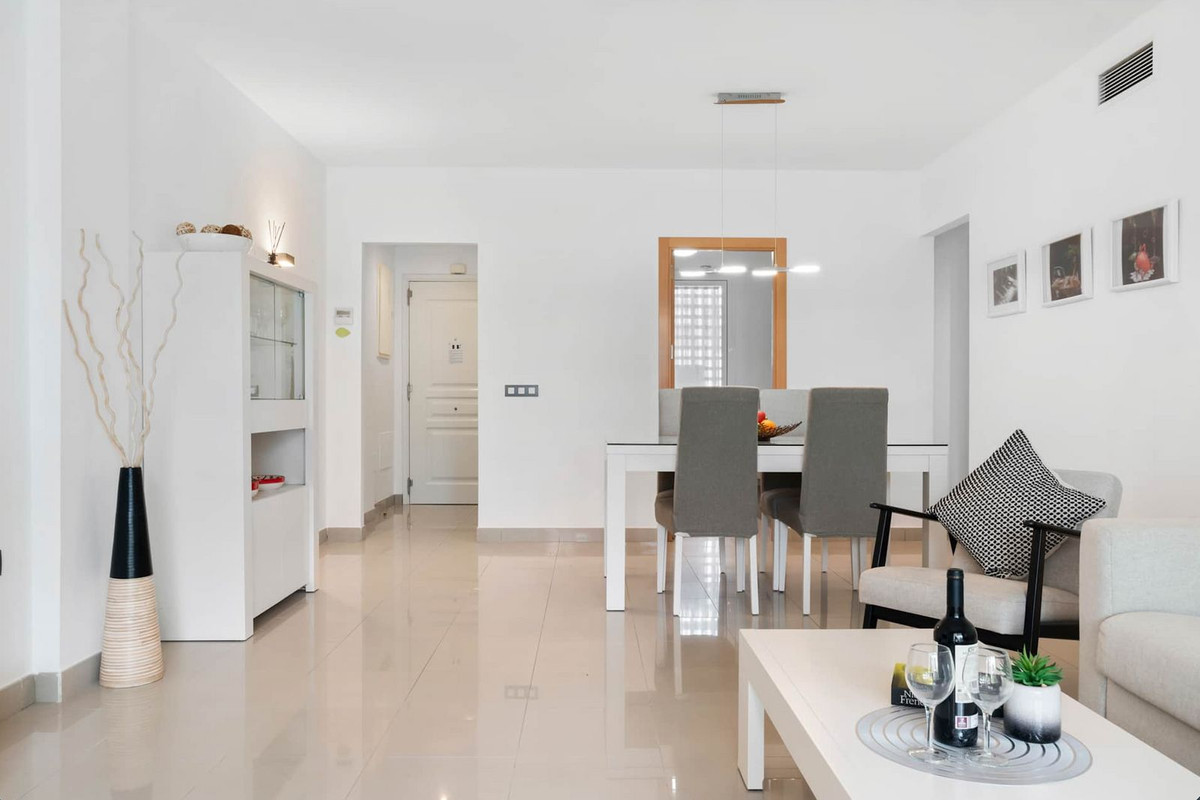 2 Bed Apartment for sale in Estepona Costa Del Sol, Málaga, Spain