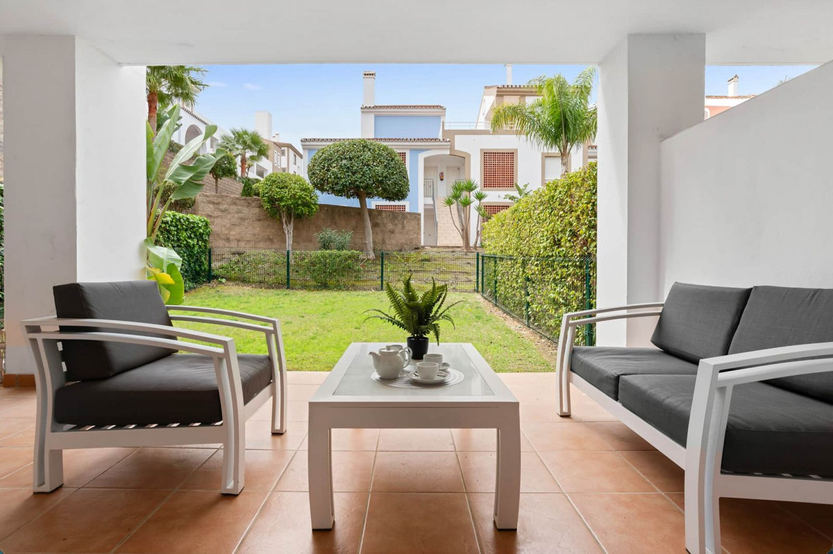 2 Bed Apartment for sale in Estepona Costa Del Sol, Málaga, Spain