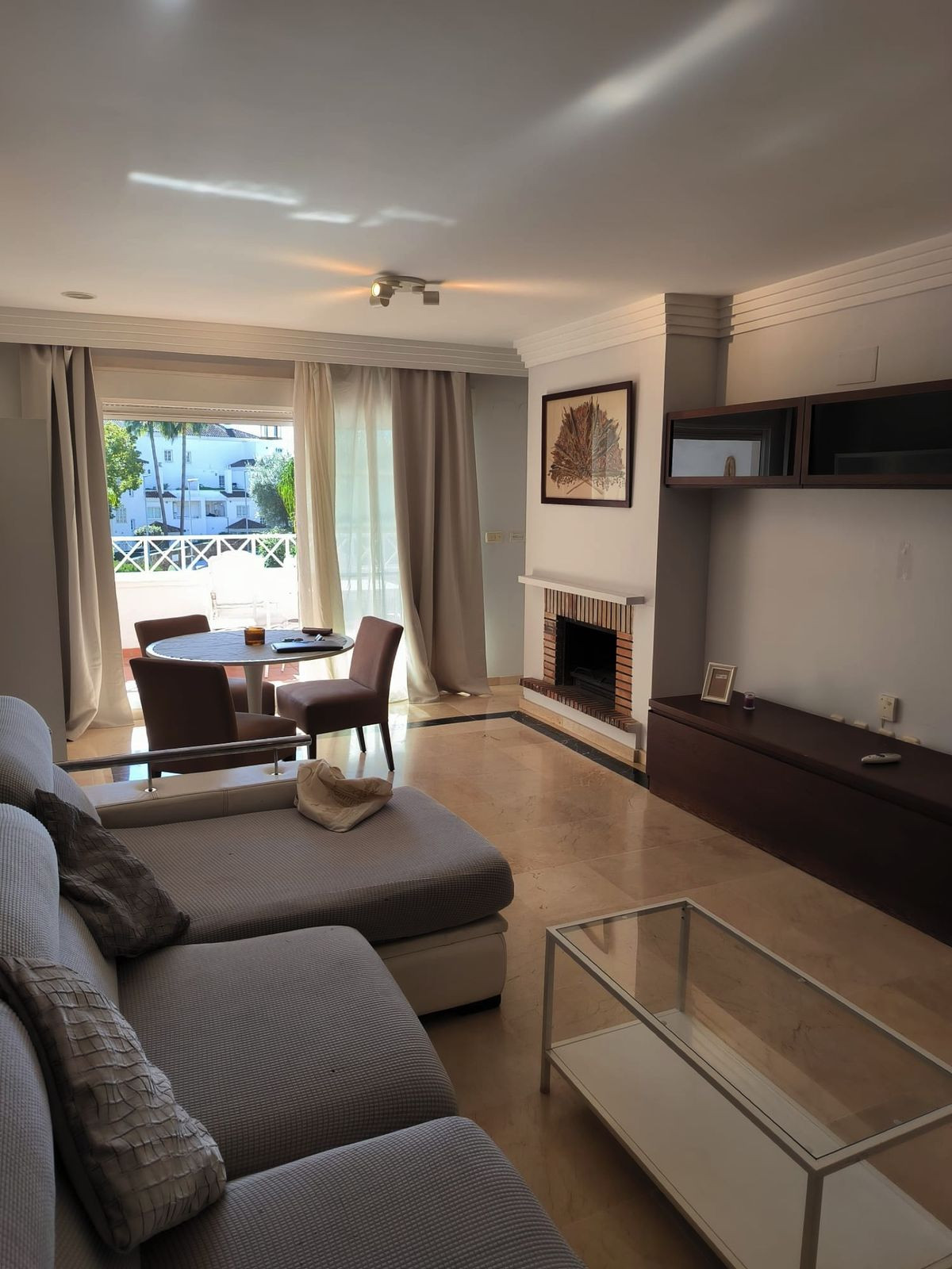 Se vende Apartamento Planta Media de 2 dormitorios en Costa Del Sol, Málaga, España