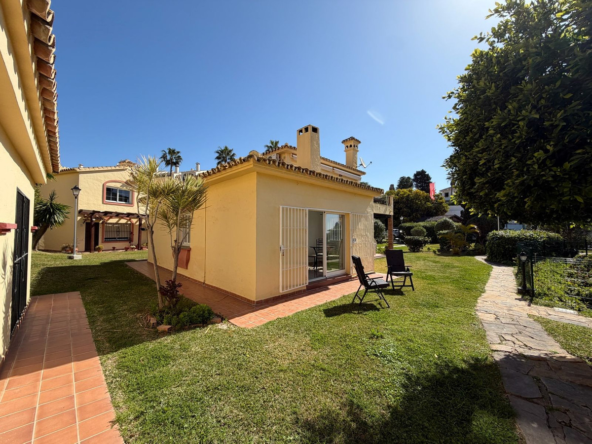 Se vende Bungalow de 1 dormitorios en Costa Del Sol, Málaga, España