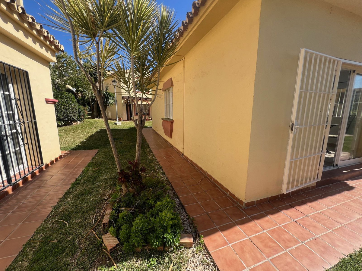 Se vende Bungalow de 1 dormitorios en Costa Del Sol, Málaga, España