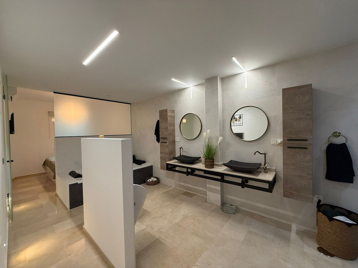 2 Bed Apartment for sale in Riviera Del Sol Costa Del Sol, Málaga, Spain