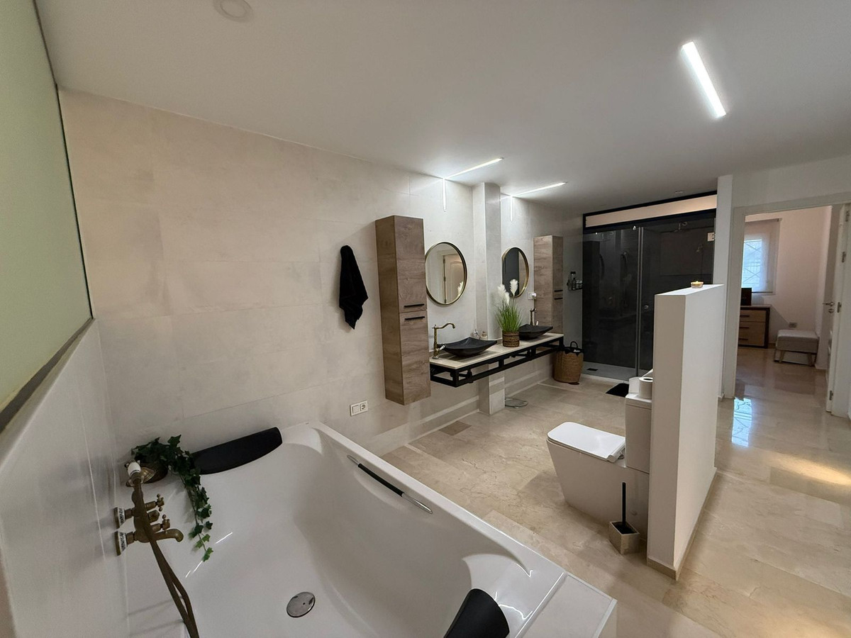 2 Bed Apartment for sale in Riviera Del Sol Costa Del Sol, Málaga, Spain