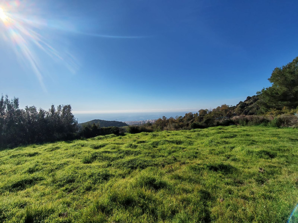 Plots for sale in Marbella Costa Del Sol, Málaga, Spain