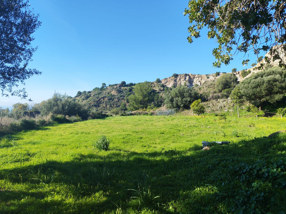 Plots for sale in Marbella Costa Del Sol, Málaga, Spain
