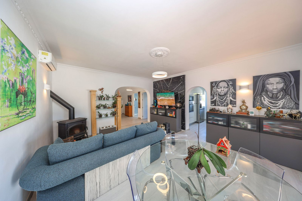 Se vende Villa - Chalet de 3 dormitorios en Costa Del Sol, Málaga, España