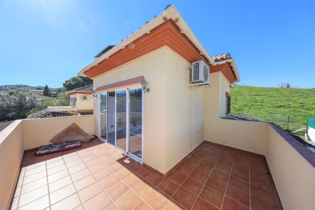 Se vende Villa - Chalet de 3 dormitorios en Costa Del Sol, Málaga, España