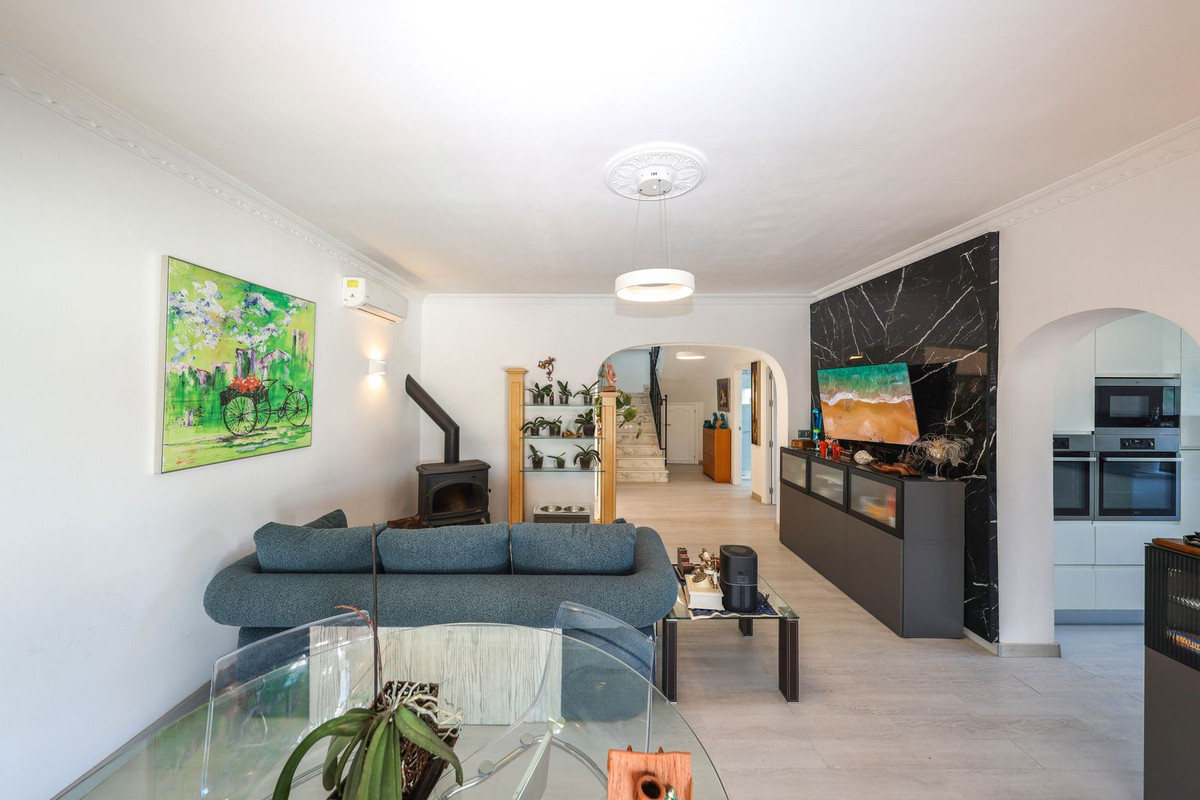 Se vende Villa - Chalet de 3 dormitorios en Costa Del Sol, Málaga, España