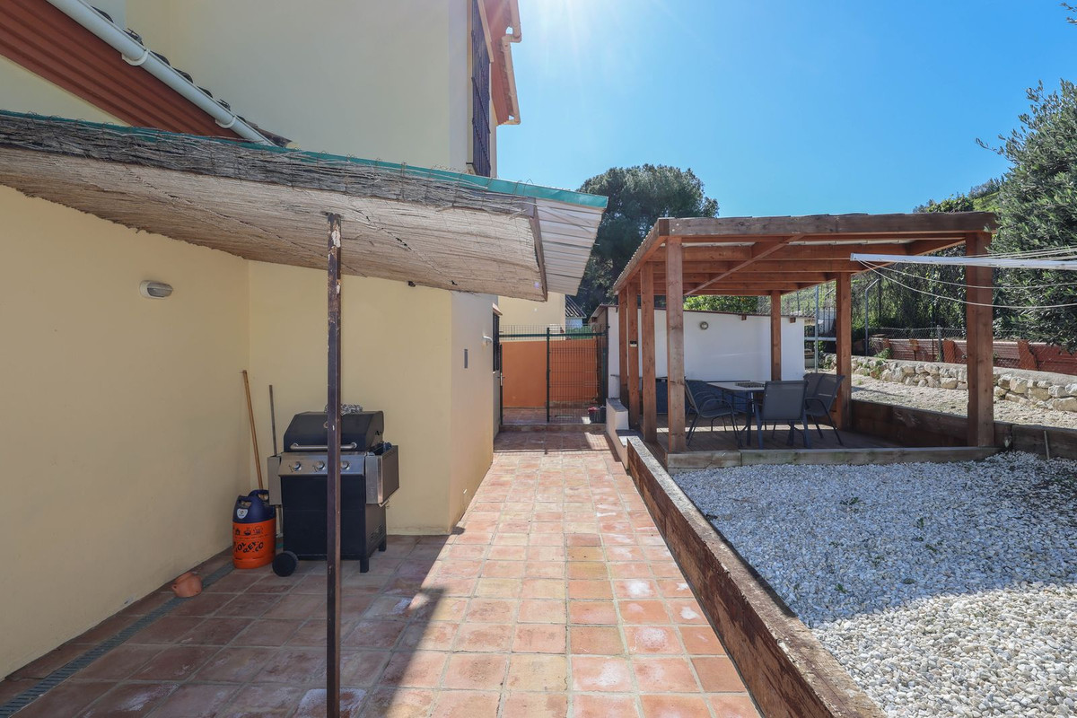 Se vende Villa - Chalet de 3 dormitorios en Costa Del Sol, Málaga, España