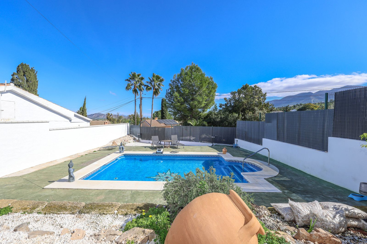 Se vende Villa - Chalet de 3 dormitorios en Costa Del Sol, Málaga, España