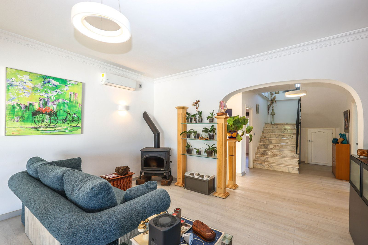 Se vende Villa - Chalet de 3 dormitorios en Costa Del Sol, Málaga, España