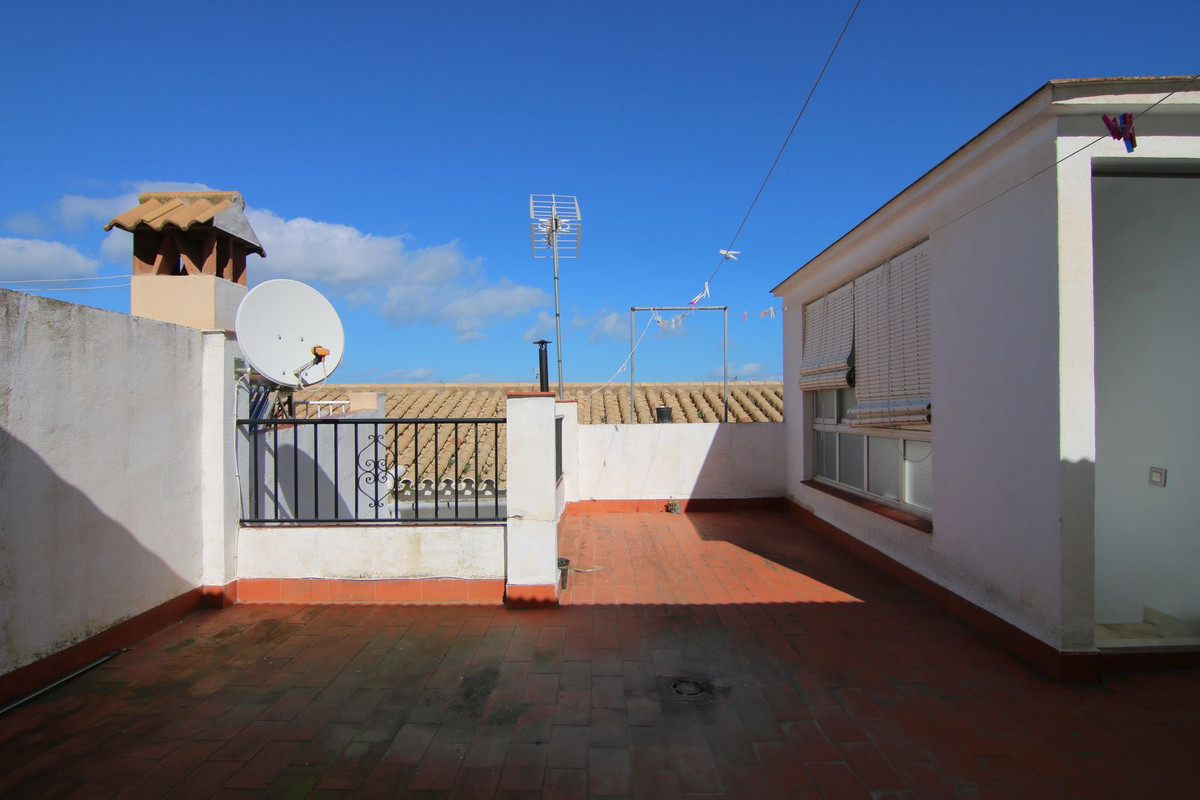 6 Bed Townhouse for sale in Coín Costa Del Sol, Málaga, Spain