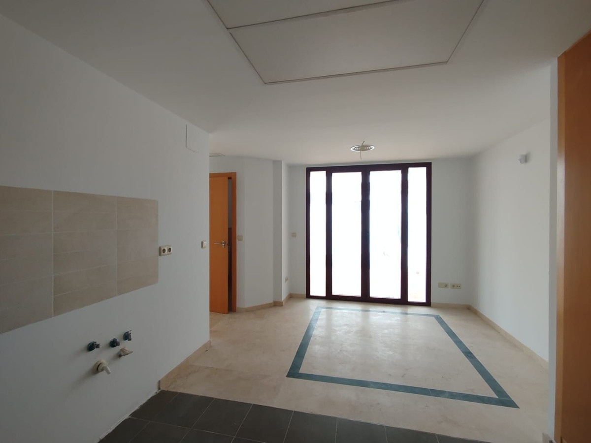2 Bed Townhouse for sale in Doña Julia Costa Del Sol, Málaga, Spain