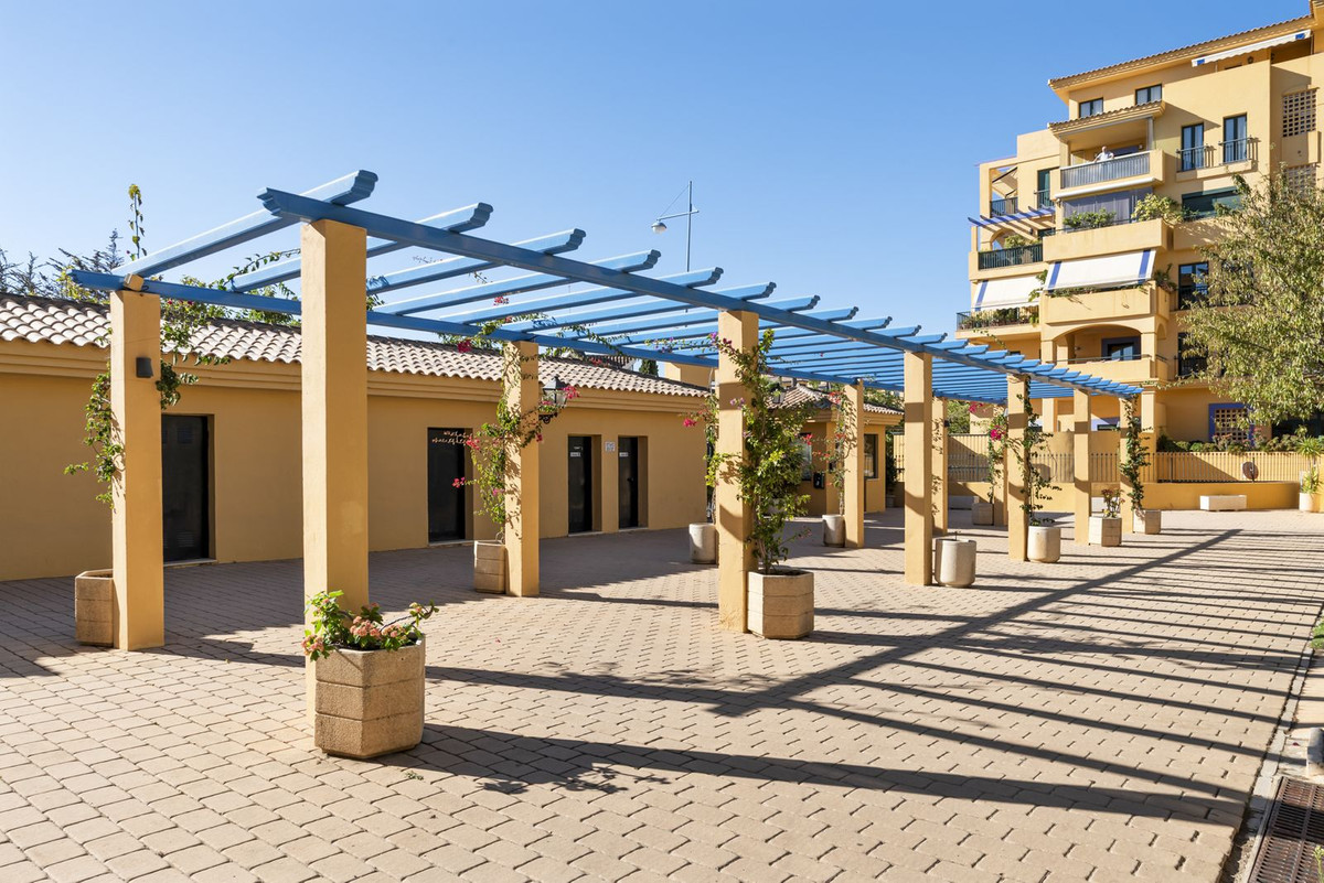 2 Bed Apartment for sale in San Pedro De Alcántara Costa Del Sol, Málaga, Spain