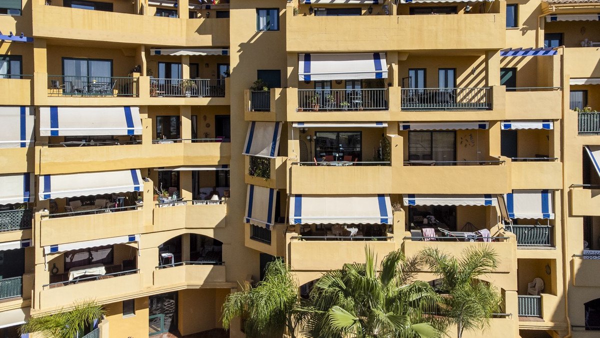 2 Bed Apartment for sale in San Pedro De Alcántara Costa Del Sol, Málaga, Spain