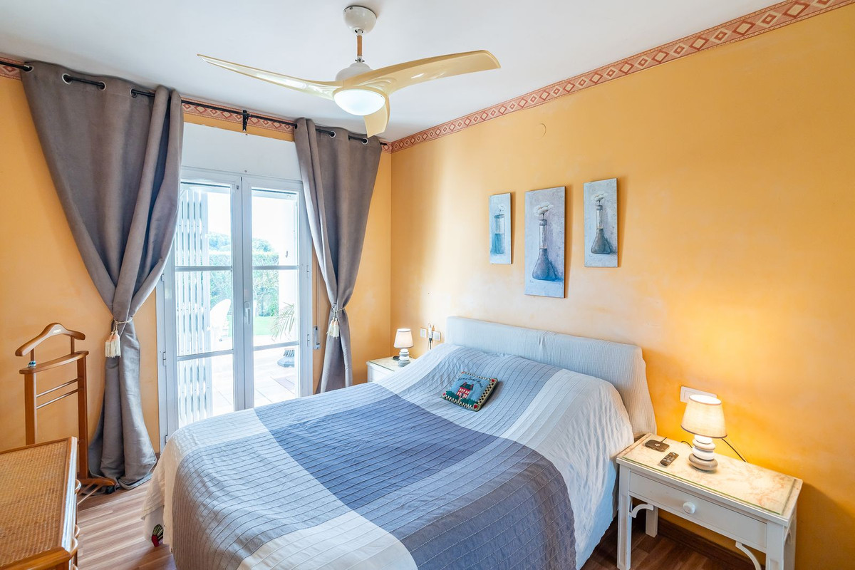 2 Bed Apartment for sale in Mijas Costa Del Sol, Málaga, Spain