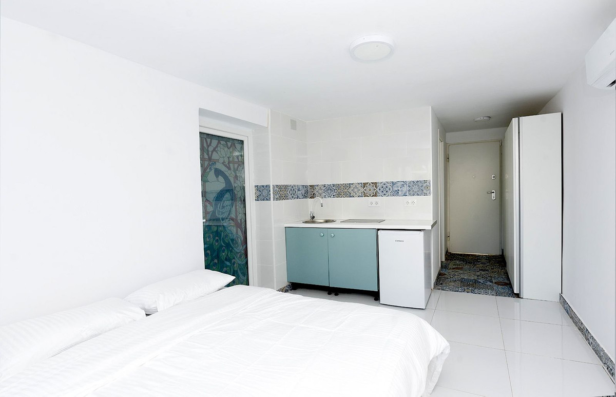 Se vende Villa - Chalet de 6 dormitorios en Costa Del Sol, Málaga, España