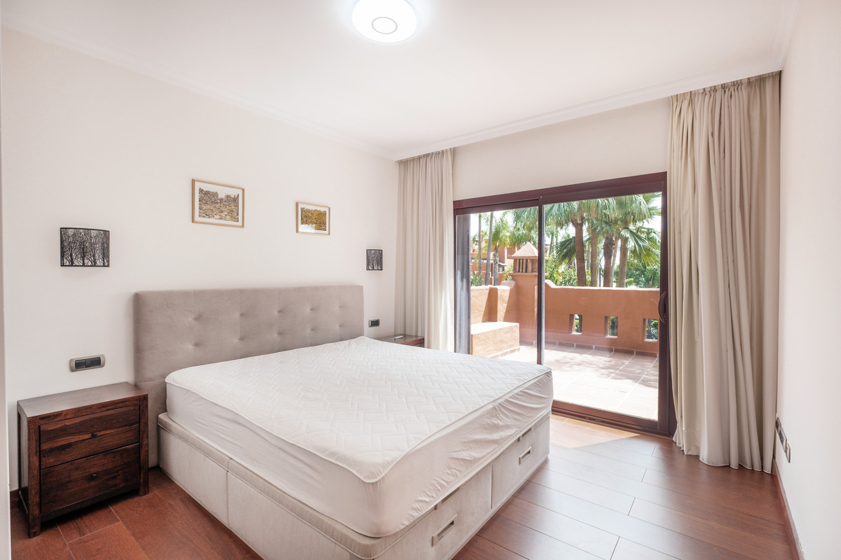 4 Bed Townhouse for sale in The Golden Mile Costa Del Sol, Málaga, Spain