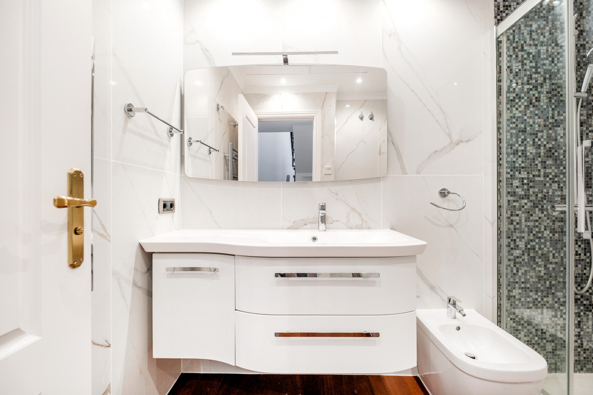 4 Bed Townhouse for sale in The Golden Mile Costa Del Sol, Málaga, Spain