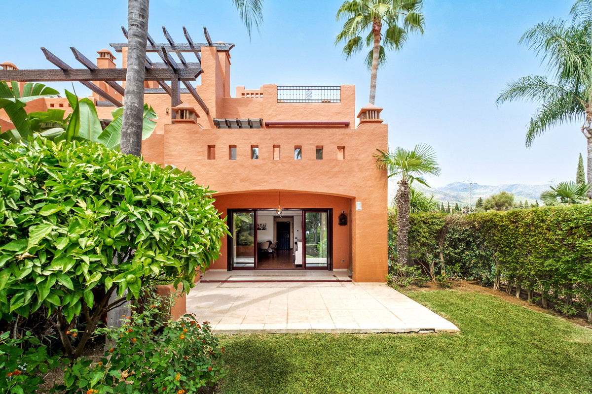 4 Bed Townhouse for sale in The Golden Mile Costa Del Sol, Málaga, Spain
