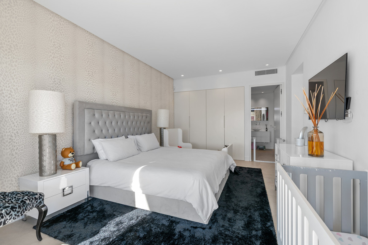 Se vende Villa - Chalet de 4 dormitorios en Costa Del Sol, Málaga, España