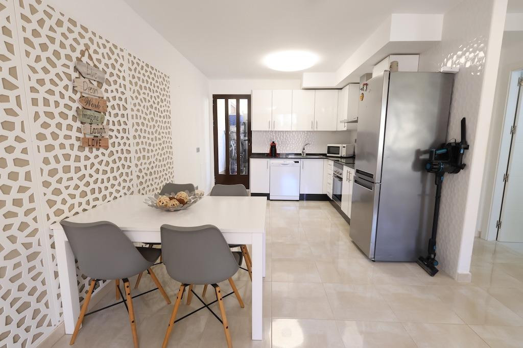 2 Bed Townhouse for sale in Lomas De Cabo Roig Costa Blanca, Alicante, Spain