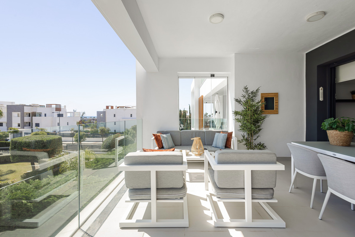 Se vende Apartamento Planta Media de 2 dormitorios en Costa Del Sol, Málaga, España
