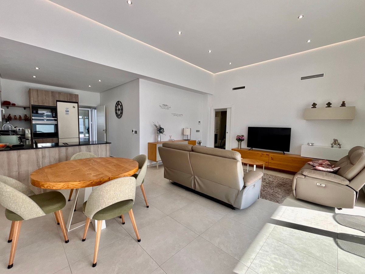 Se vende Villa - Chalet de 3 dormitorios en Costa Blanca, Alicante, España