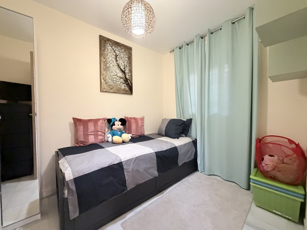 Se vende Apartamento Planta Baja de 3 dormitorios en Costa Del Sol, Málaga, España