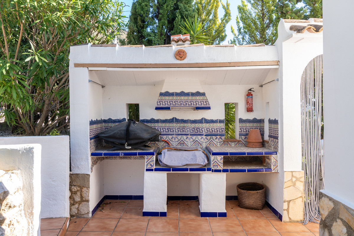 Se vende Villa - Chalet de 5 dormitorios en Costa Blanca, Alicante, España