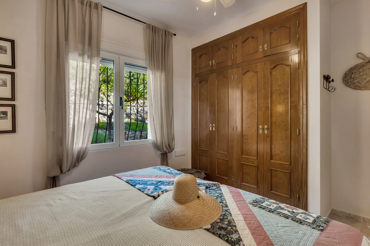 Se vende Villa - Chalet de 5 dormitorios en Costa Blanca, Alicante, España