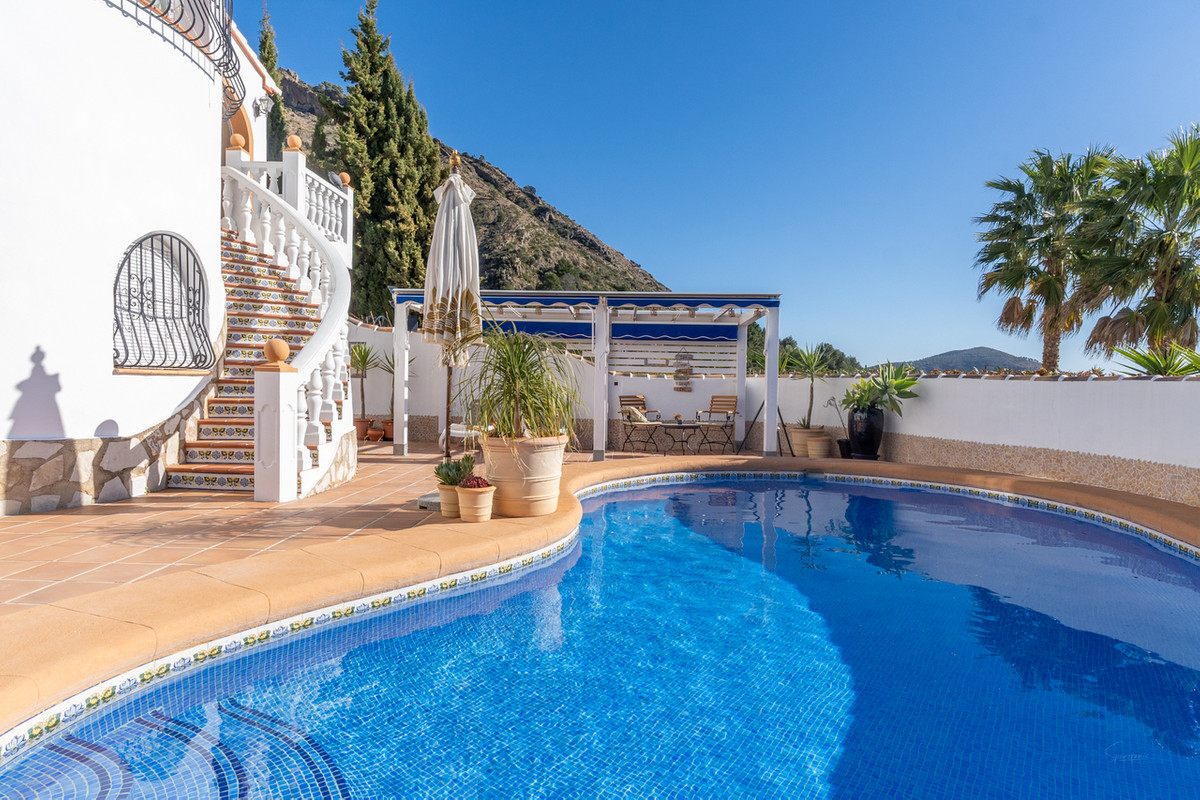 Se vende Villa - Chalet de 5 dormitorios en Costa Blanca, Alicante, España