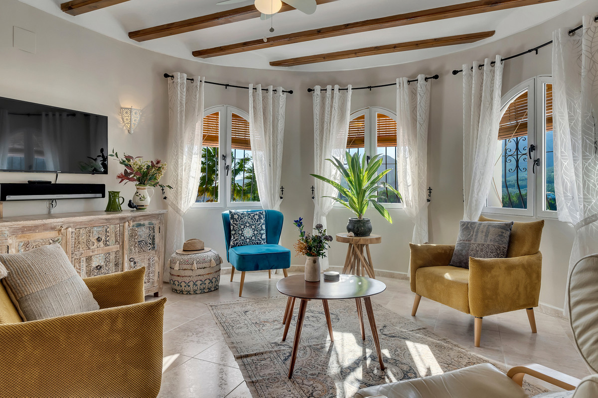 Se vende Villa - Chalet de 5 dormitorios en Costa Blanca, Alicante, España