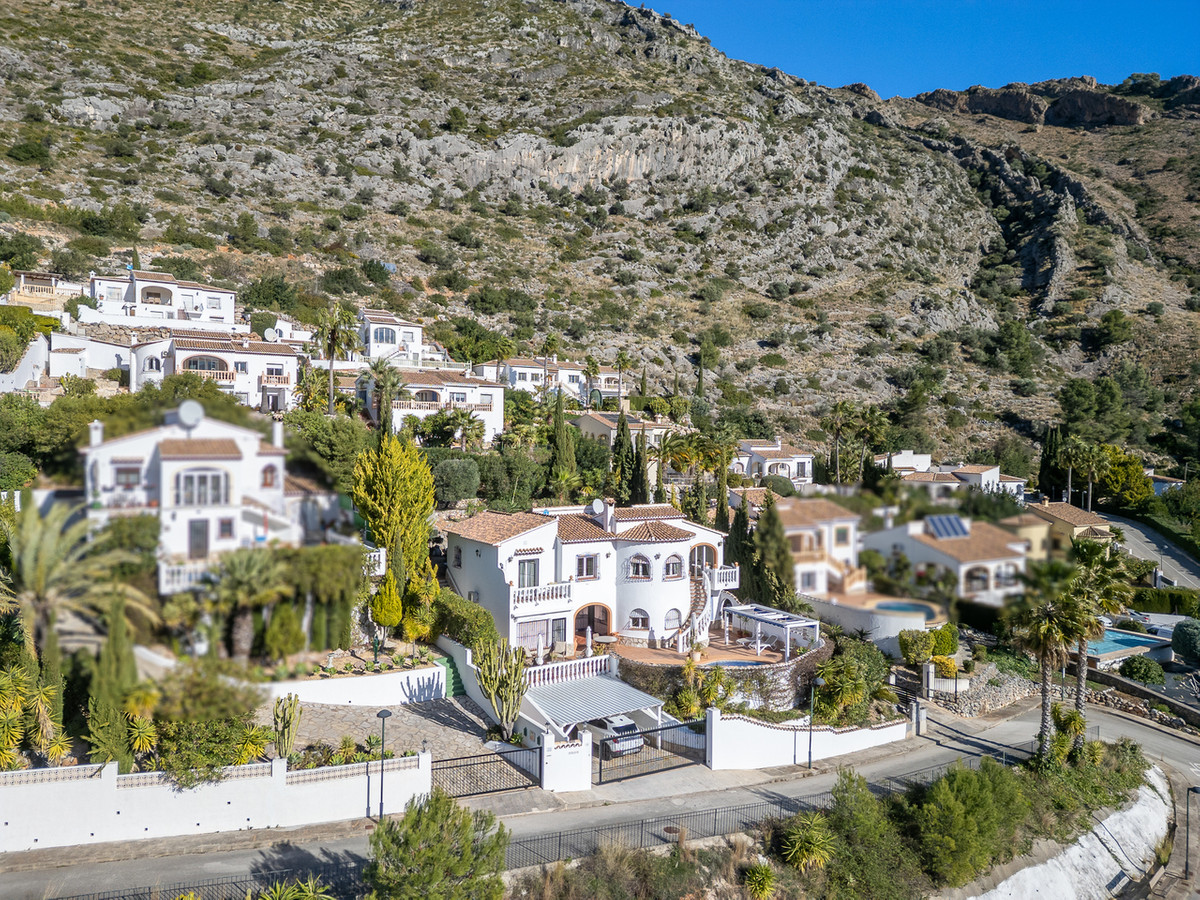 Se vende Villa - Chalet de 5 dormitorios en Costa Blanca, Alicante, España